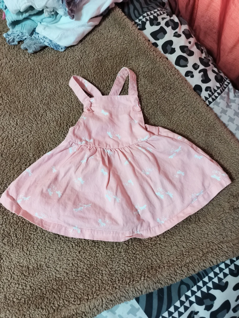 Girls 9-Piece Spring Mix Outfit Set - Pastel Pink, Green, Navy & Cream.    T 5